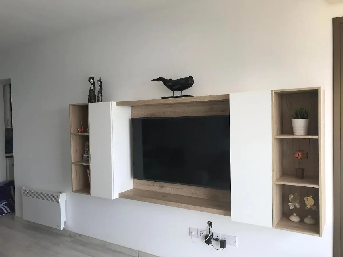 Blue Escape Apartment Larnaca