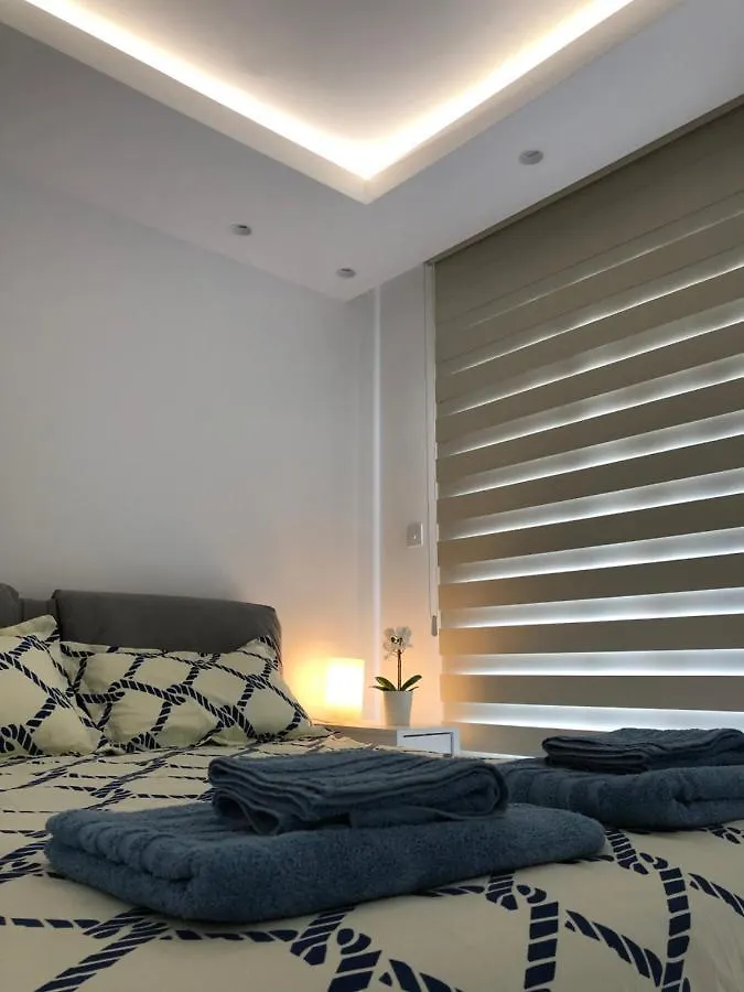 Blue Escape Apartment Larnaca
